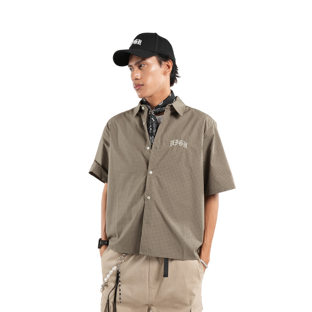 169501-MODEL-02.webp
