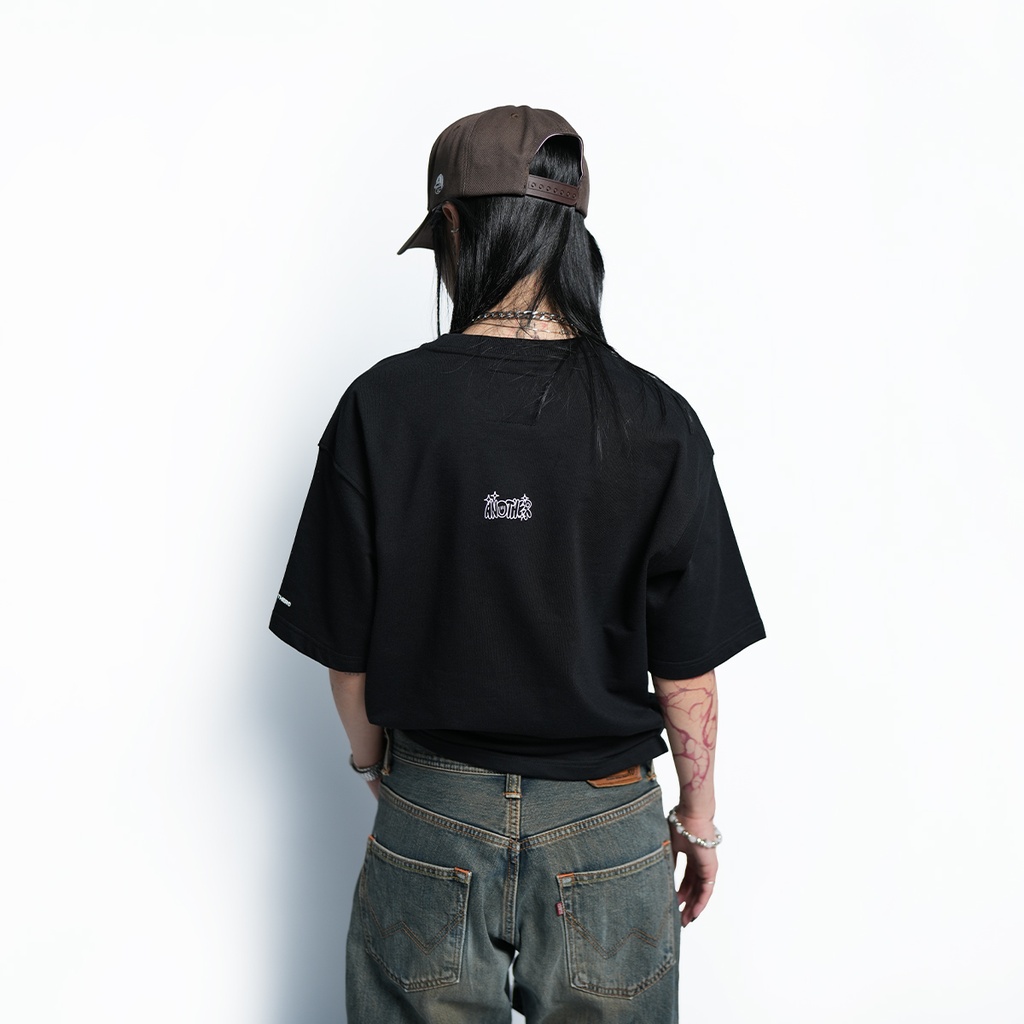 11907402-MODEL-02.webp