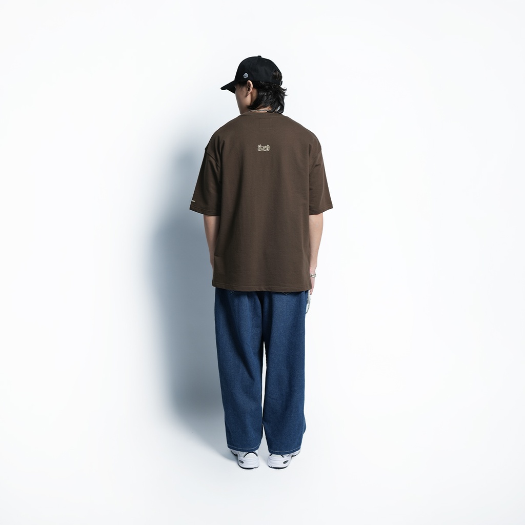 11907429-MODEL-04.webp